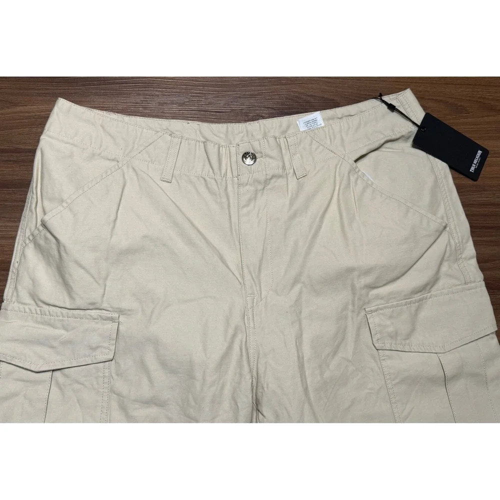 True Religion Mens Single Needle Cargo Shorts Tapioca Beige (107927) Size 38